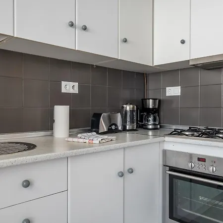5 Chaparil Beach, Flat 3 With Sea Views Nerja
