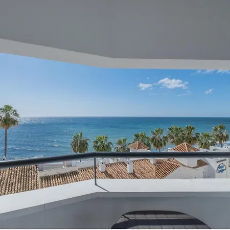 5 Chaparil Beach, Flat 3 With Sea Views Nerja