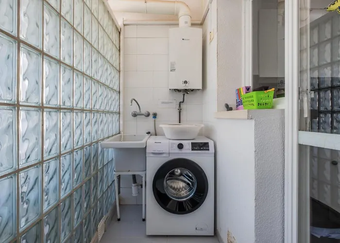 5 Chaparil Beach, Flat 3 With Sea Views Nerja