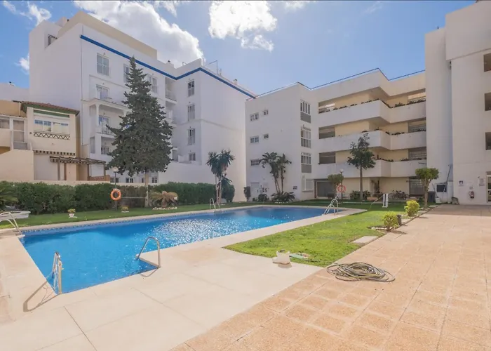 5 Chaparil Beach, Flat 3 With Sea Views *